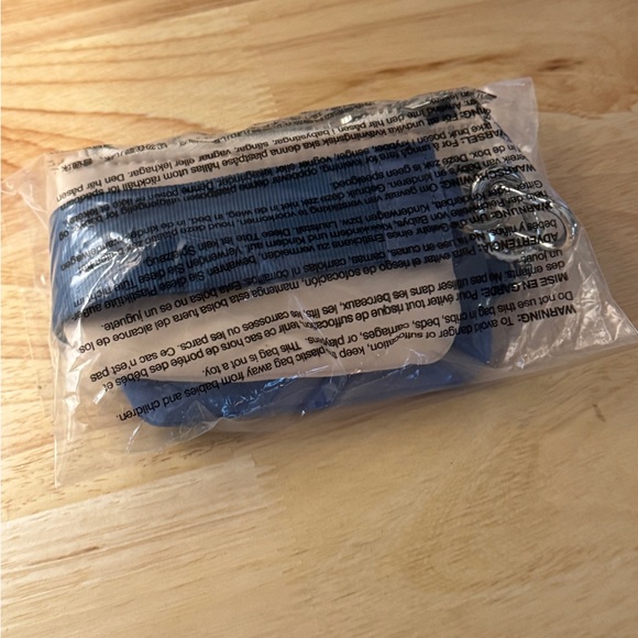 NWT Lululemon Dual Pouch Wristlet Blue Linen Light Ivory NWT - Picture 8 of 8